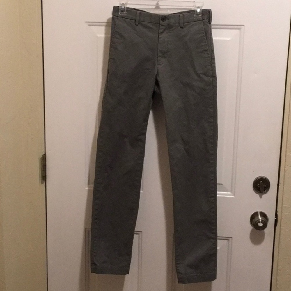 MENS - Uniqulo size 30 x 34 Grey pants